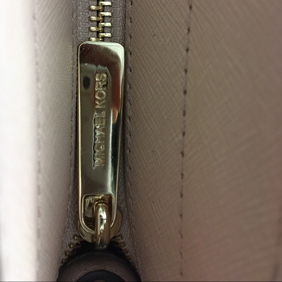 SOLD Micheal Kors Authentic leather satchel NTW - Picture 10 of 12